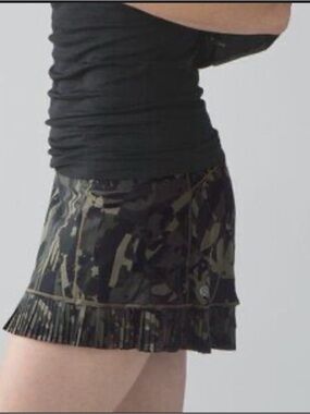 Lululemon City Sky Run By Pop Cut Fatigue Green Black Camo Ruffle Tennis Skirt